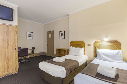 Adelaide Paringa - ACT Tourism 10