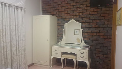 Gaerwood B&B - ACT Tourism 13
