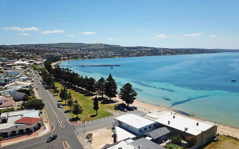 Tasman Beachside Apartment - ACT Tourism 1