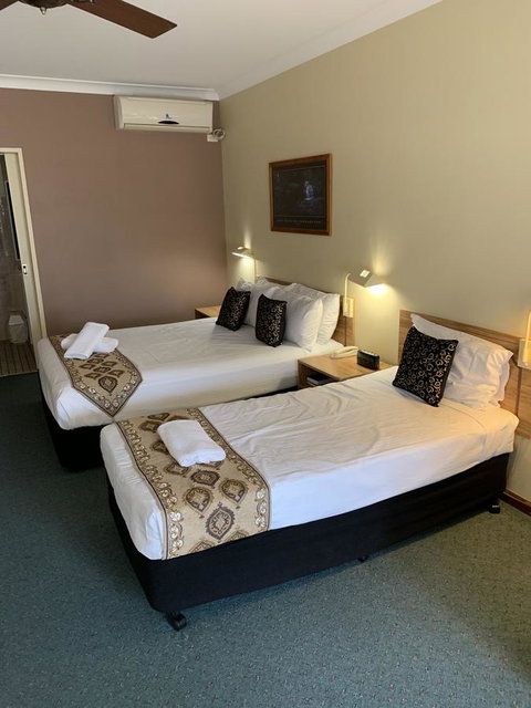 Cumberland Motor Inn - ACT Tourism 9