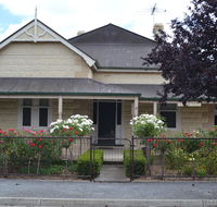 Tin House in Tanunda - ACT Tourism