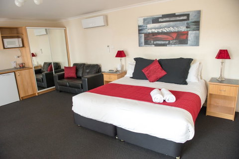 Arkana Motor Inn & Terrace Apartments - ACT Tourism 7