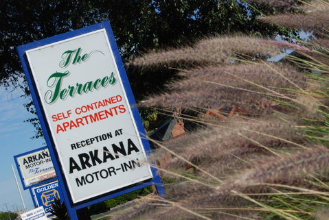 Arkana Motor Inn & Terrace Apartments - ACT Tourism 23
