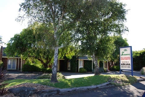 Arkana Motor Inn & Terrace Apartments - ACT Tourism 22