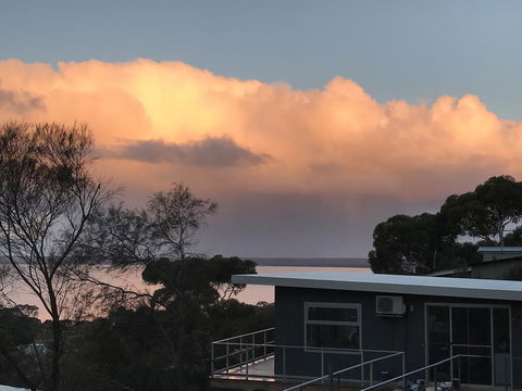 Sunrise On Falie Seaview Eco Accommodation - ACT Tourism 28