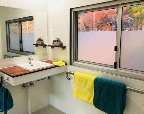 Sunrise On Falie Seaview Eco Accommodation - ACT Tourism 34