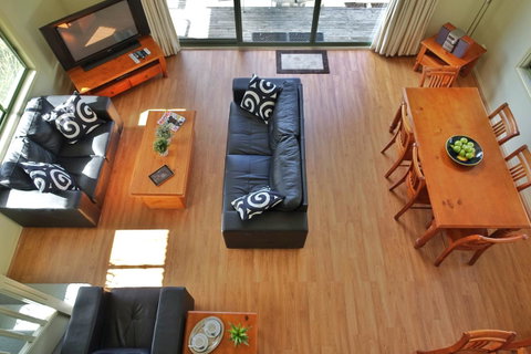 SkyView Villa - ACT Tourism 2