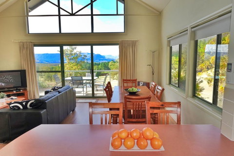 SkyView Villa - ACT Tourism 15