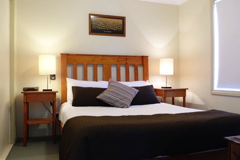 SkyView Villa - ACT Tourism 5