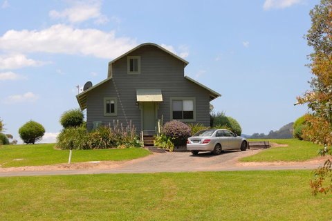 SkyView Villa - ACT Tourism 32