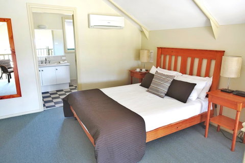 SkyView Villa - ACT Tourism 9