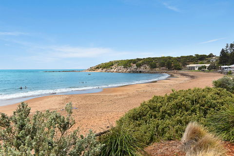 The Dolphins Beachfront Apartments - ACT Tourism 1