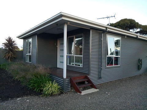 Home On Torrens - ACT Tourism 5