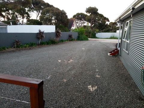 Home On Torrens - ACT Tourism 4