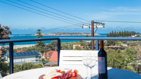 Victor Apartments - ACT Tourism 27