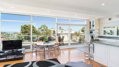 Victor Apartments - ACT Tourism 13