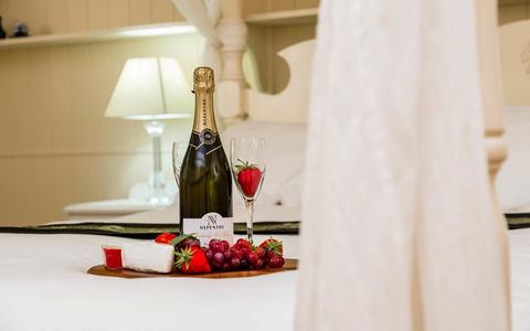 Victor Apartments - ACT Tourism 31