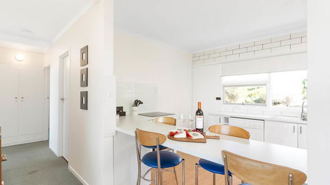 Victor Apartments - ACT Tourism 6