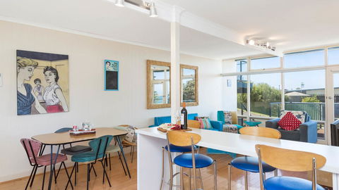 Victor Apartments - ACT Tourism 28