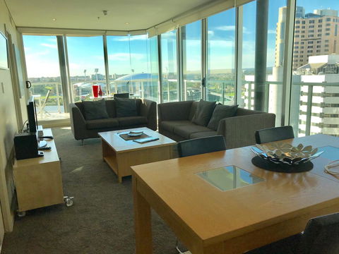 Adelaide DressCircle Apartments - North Terrace - ACT Tourism 9