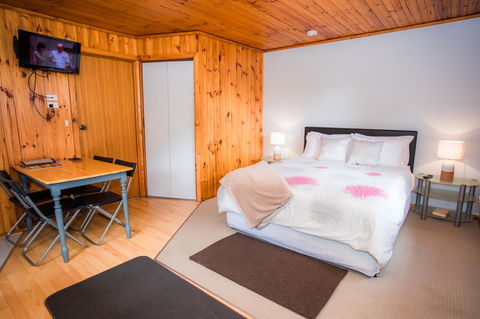 Seppelts View Cabins - ACT Tourism 34