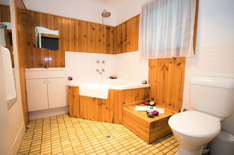 Seppelts View Cabins - ACT Tourism 40