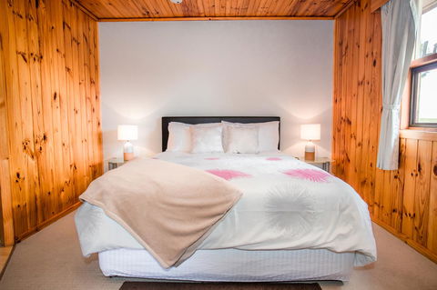 Seppelts View Cabins - ACT Tourism 30