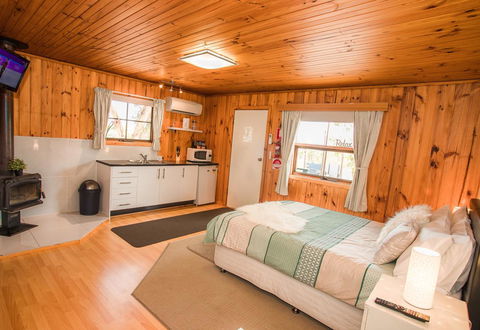 Seppelts View Cabins - ACT Tourism 22