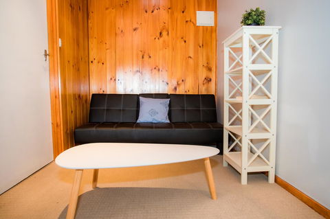 Seppelts View Cabins - ACT Tourism 4