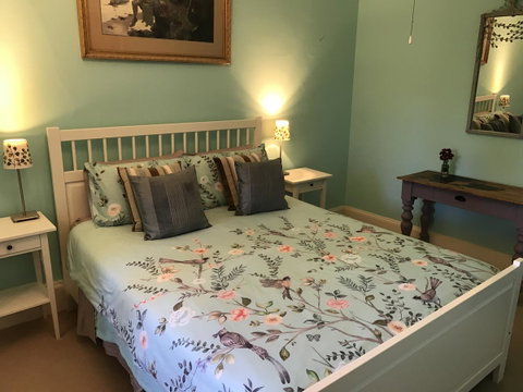 Kit Kat Cottage - Heritage Accommodation Burra - ACT Tourism 0