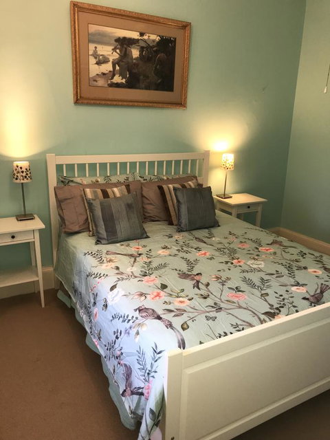 Kit Kat Cottage - Heritage Accommodation Burra - ACT Tourism 24