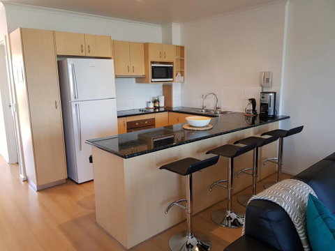 Spacious 4 BR And 2 Bathrooms City Apartment - ACT Tourism 2