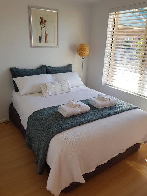 Spacious 4 BR And 2 Bathrooms City Apartment - ACT Tourism 6