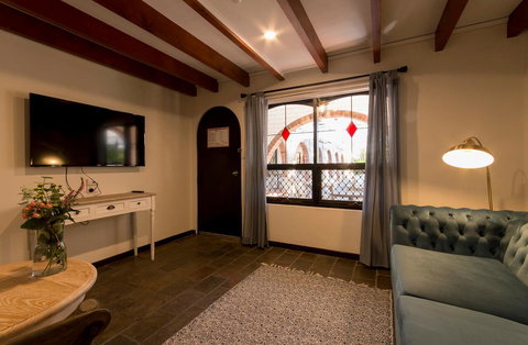 The Manor Basket Range - ACT Tourism 7