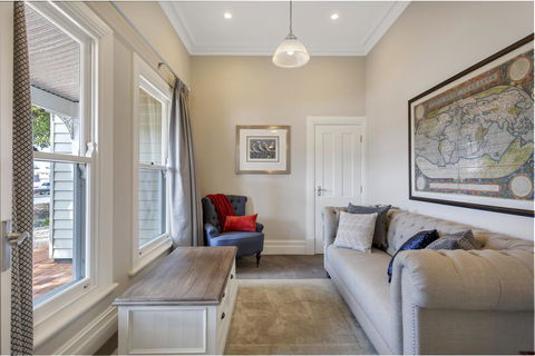 Grandview Accommodation - The Elm Tree Apartments - ACT Tourism 21