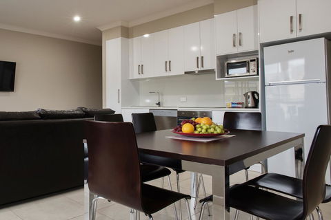 Renmark Holiday Apartments - ACT Tourism 2