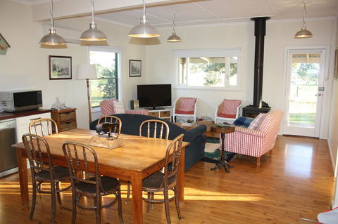 Rabbiters Hut - ACT Tourism 6