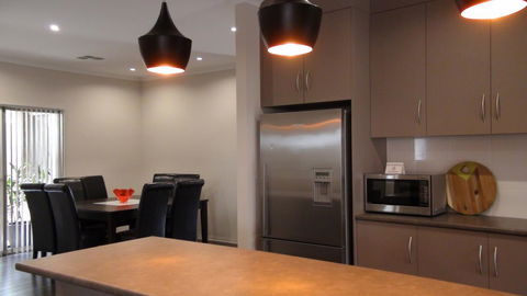 Casavino Luxury Villa - ACT Tourism 13