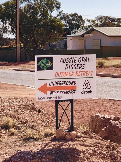 Aussie Opal Diggers Outback Retreat-Undergound - ACT Tourism 24