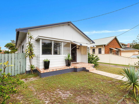 Wyvern - ACT Tourism 0