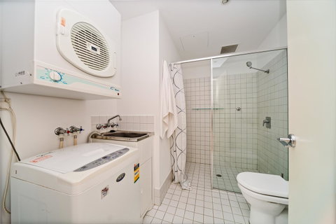 York Apartments - ACT Tourism 24