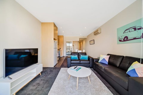 York Apartments - ACT Tourism 3