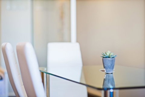 York Apartments - ACT Tourism 13