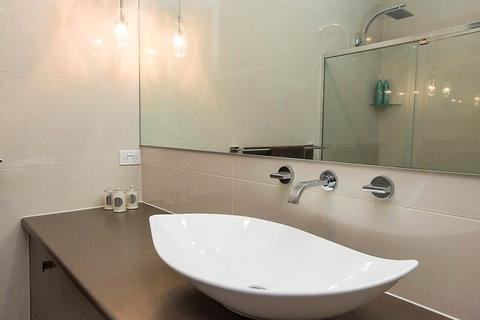 Lavina Luxury Beach House - ACT Tourism 29