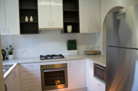 Adelaide DressCircle Apartments - Archer Street - ACT Tourism 15
