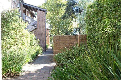 Adelaide DressCircle Apartments - Archer Street - ACT Tourism 21