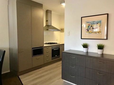 Adelaide DressCircle Apartments - Archer Street - ACT Tourism 1