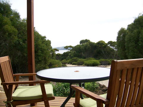 Mallee Bark Retreat - ACT Tourism 2