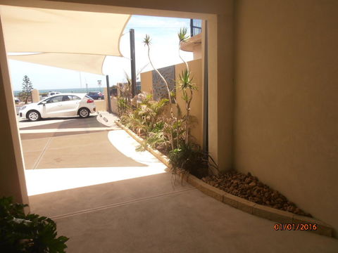 Atlantic West Beach Apartments - ACT Tourism 4
