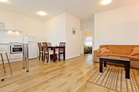Atlantic West Beach Apartments - ACT Tourism 16